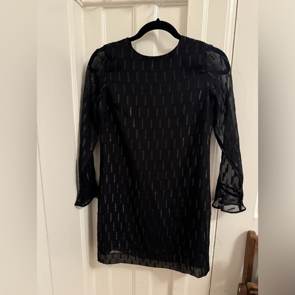 Beautiful 00Petite Banana long sleeve chiffon black dress! - Picture 3 of 6